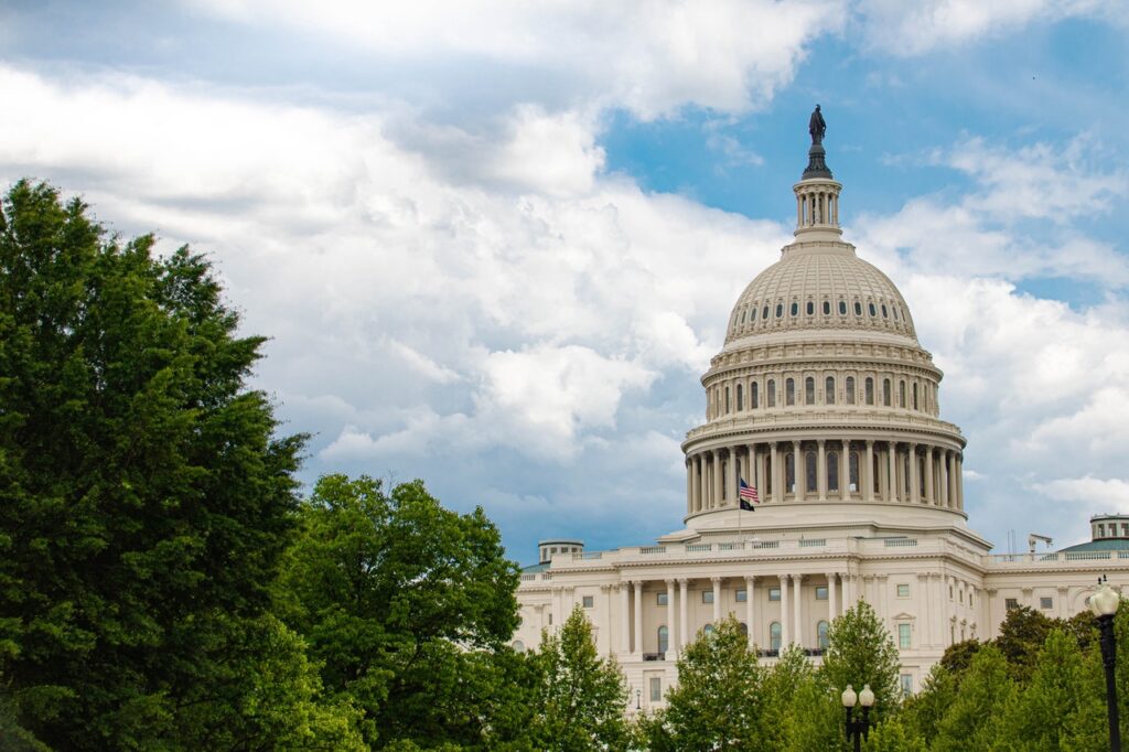 US Congress is Concerned About SEC Pressure on Cryptos
