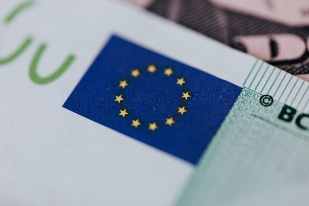 European Parliament Supports Mandatory Verification of Users of DeFi Wallets European Parliament Supports Mandatory Verification of Users of DeFi Wallets