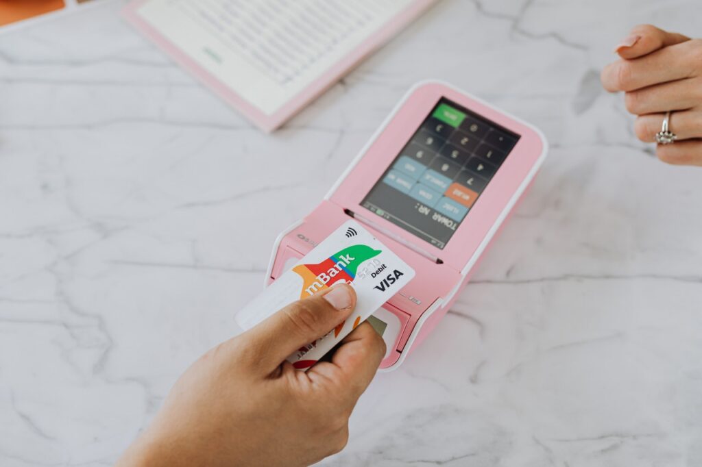Visa Launches a Bitcoinblack Crypto Card in the UAE Visa Launches a Bitcoinblack Crypto Card in the UAE