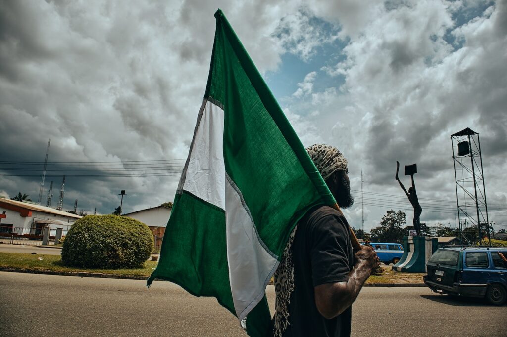 Nigeria’s Central Bank Limits Cash Withdrawals to Promote CBDCs