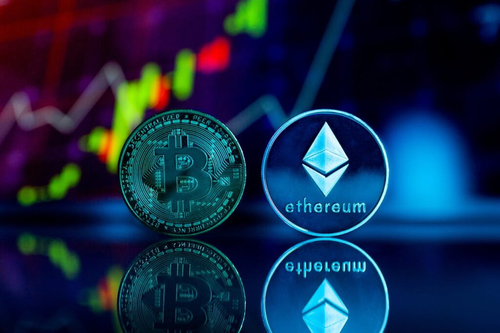 Hong Kong Digital Bank Starts Offering Bitcoin and Ether ETFs