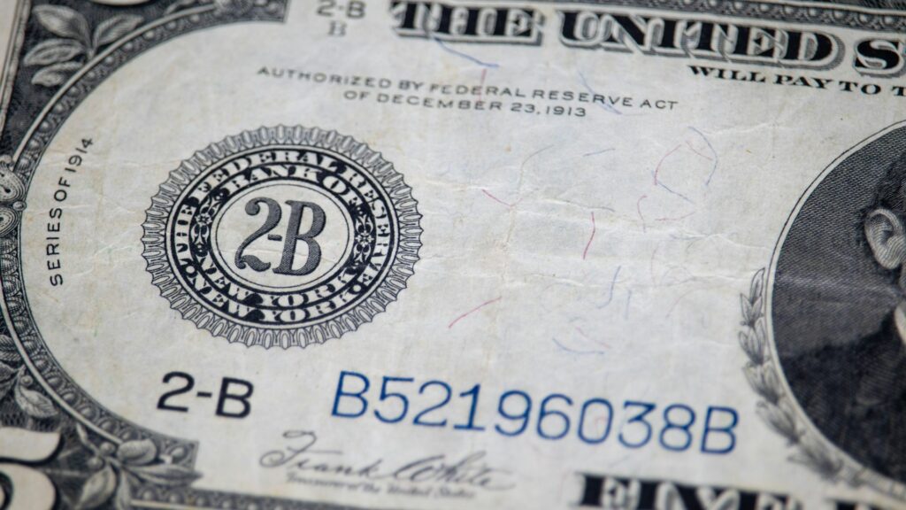Bitcoin ETF Options Bring in $2B on First Day Bitcoin ETF Options Bring in $2B on First Day