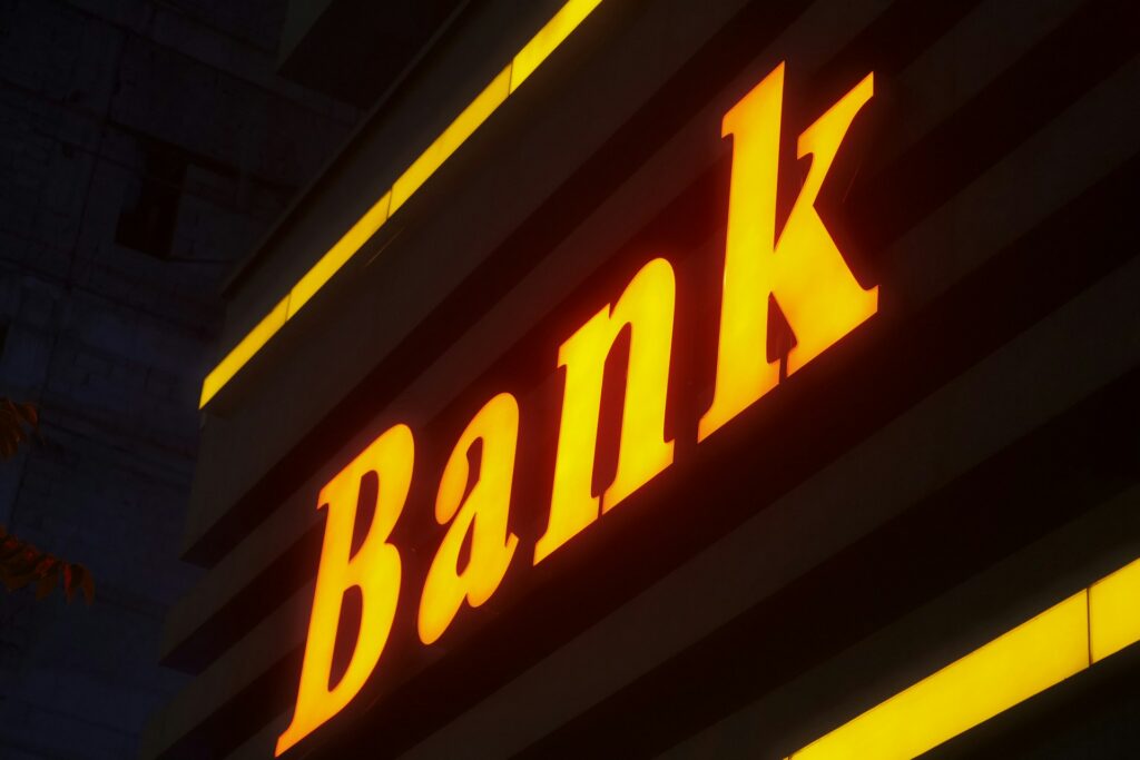 Santander Eyes Stablecoin Expansion in Crypto Banking Push Santander Eyes Stablecoin Expansion in Crypto Banking Push