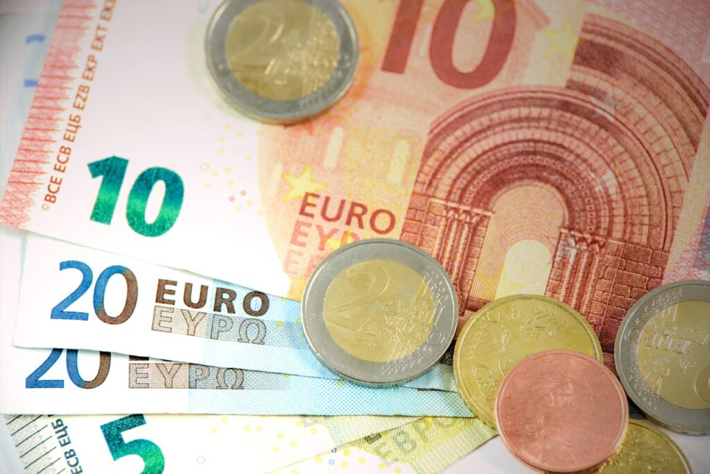 EU Greenlights Digital Euro Plan, But Your Wallet Will Wait EU Greenlights Digital Euro Plan, But Your Wallet Will Wait